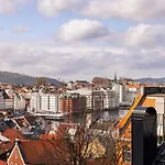 Dinbnb Homes L Bispengsgaten 500 M To Bryggen *
